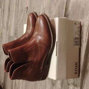 Roan booties